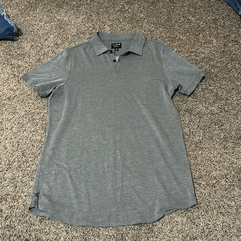 Cuts clothing polo
